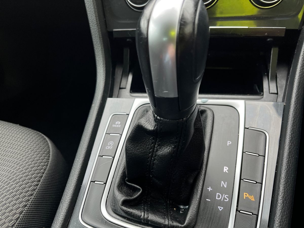 Used Volkswagen Golf 2020 for sale - 76963126: Photo 32