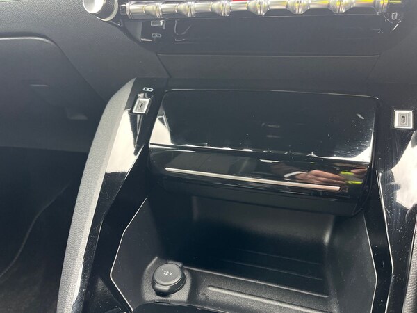 Used Peugeot 2008 2024 for sale - 76141396: Photo 32