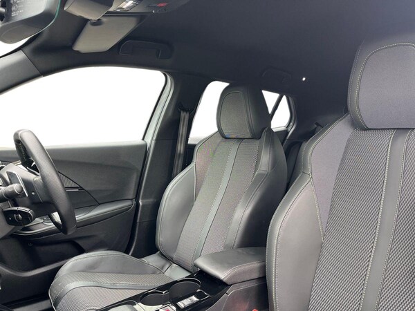 Used Peugeot 2008 2024 for sale - 76141396: Photo 9