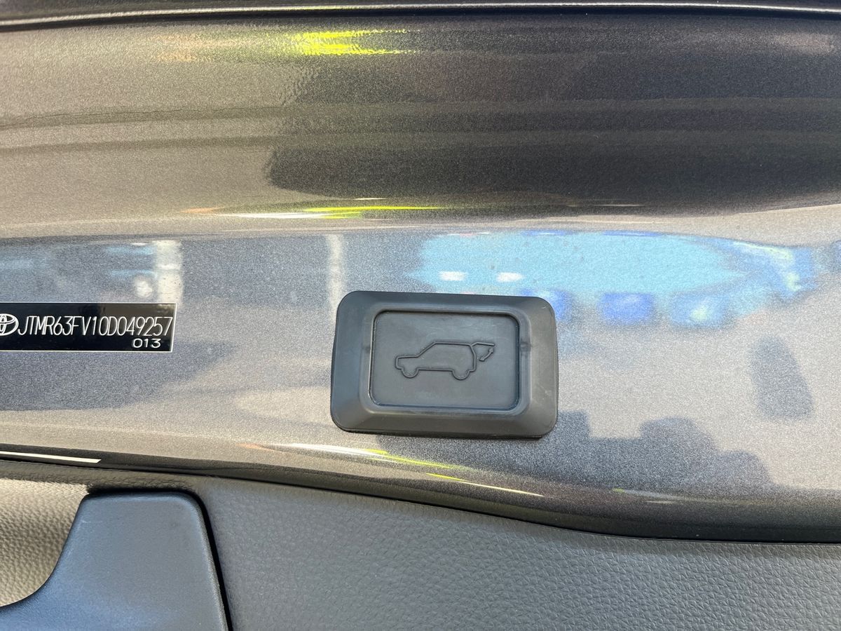 Used Toyota RAV4 2022 for sale - 75962145: Photo 18