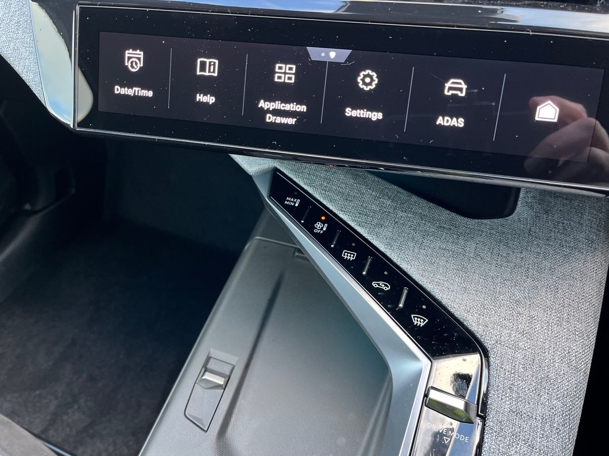 Used Peugeot 3008 2024 for sale - 76896740: Photo 32