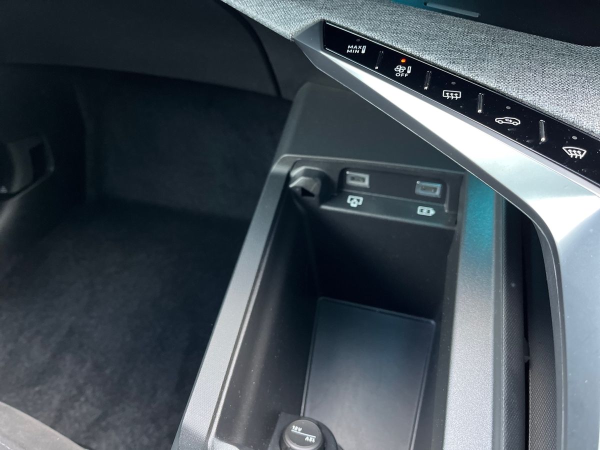 Used Peugeot 3008 2024 for sale - 76896740: Photo 33