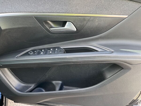 Used Peugeot 3008 2021 for sale - 76010841: Photo 23