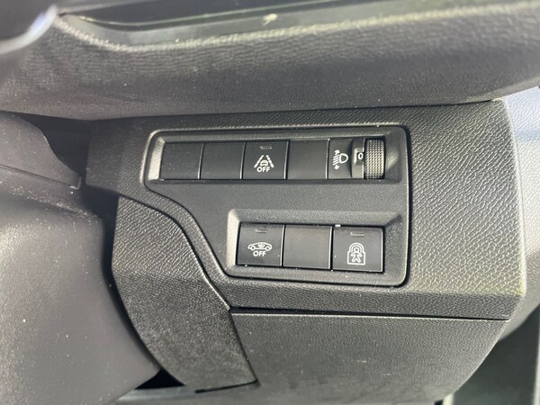Used Peugeot 3008 2021 for sale - 76010841: Photo 24