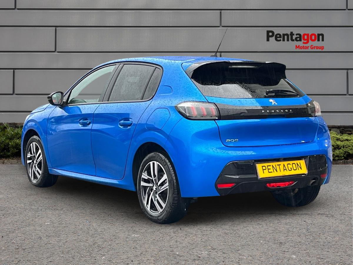 Used Peugeot 208 2023 for sale - 76950964: Photo 2