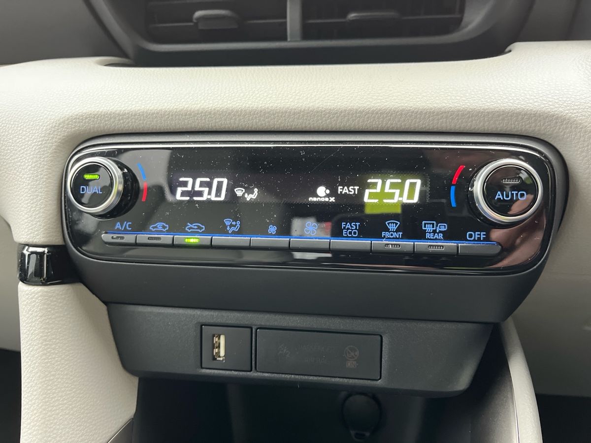 Used Toyota Yaris 2023 for sale - 76875981: Photo 31