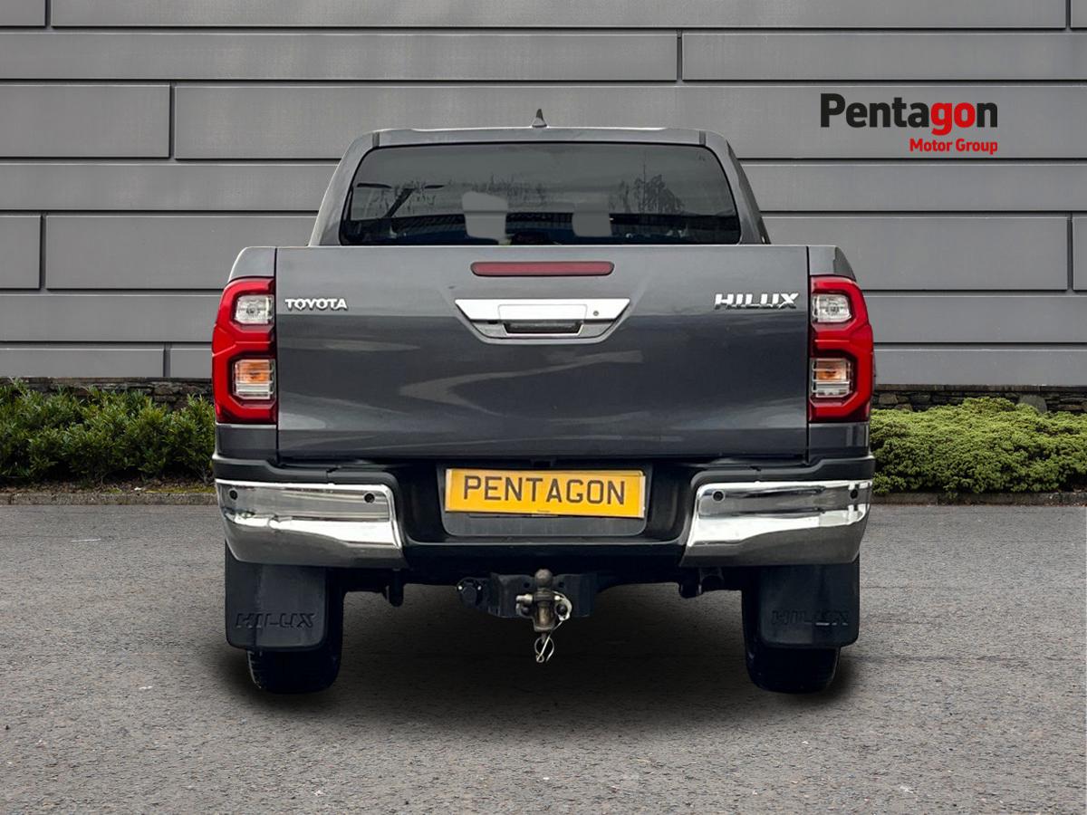 Used Toyota Hilux 2023 for sale - 76932001: Photo 16