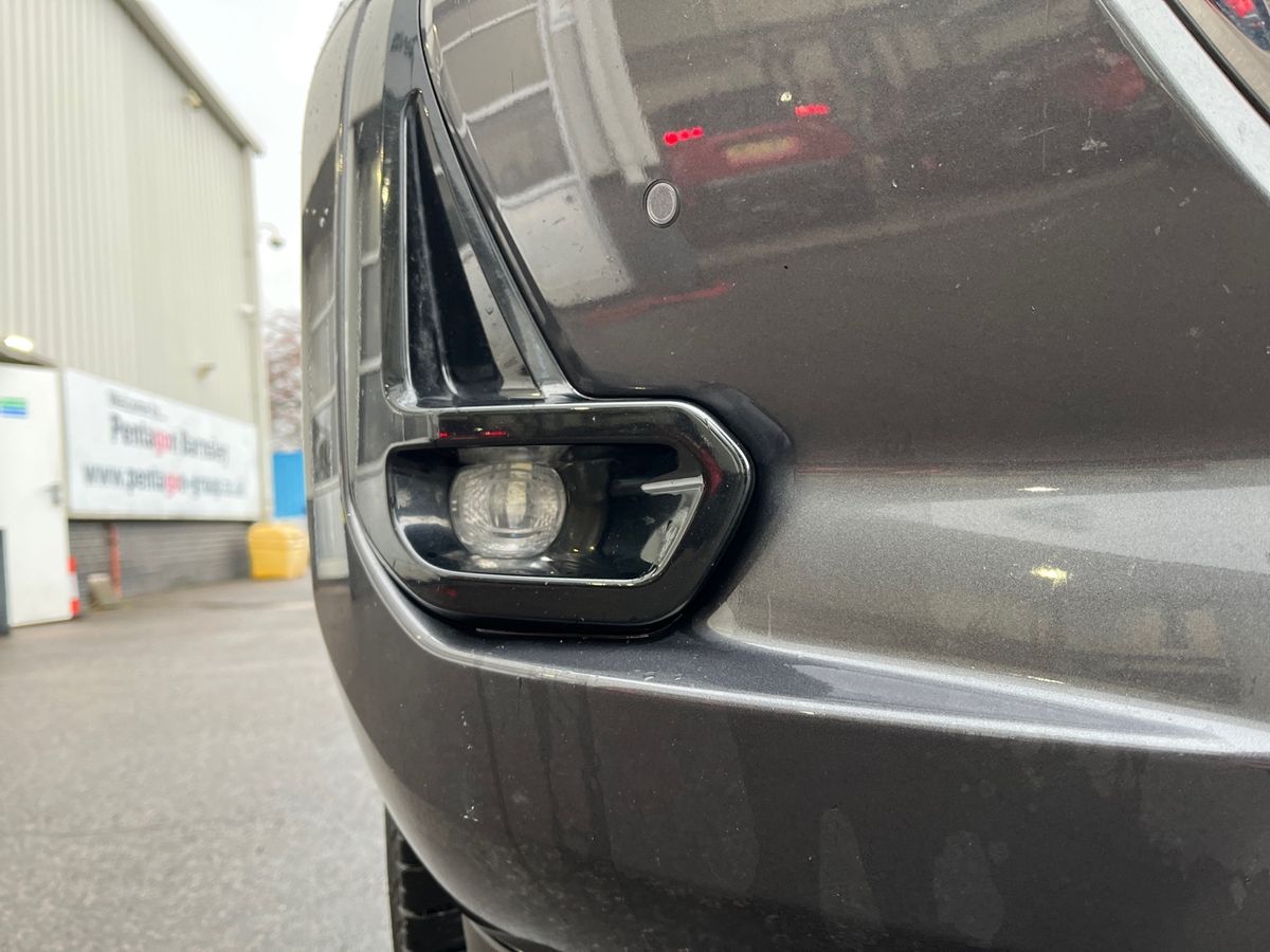 Used Toyota Hilux 2023 for sale - 76932001: Photo 27