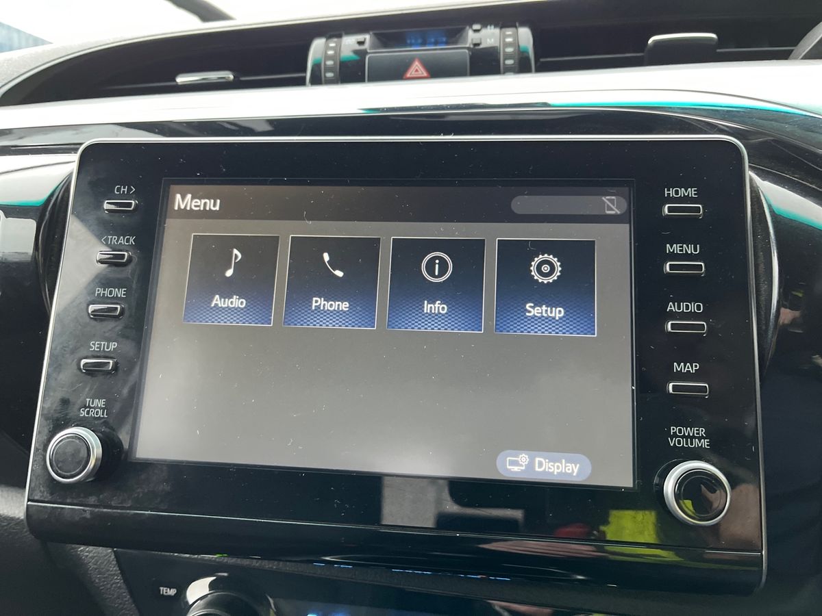 Used Toyota Hilux 2023 for sale - 76932001: Photo 31