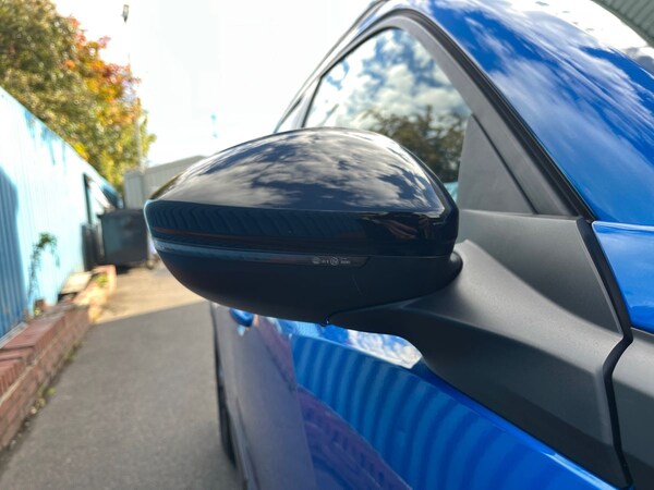 Used Peugeot E-2008 2023 for sale - 76113119: Photo 19
