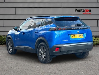 Used Peugeot E-2008 2023 for sale - 76113119: Photo