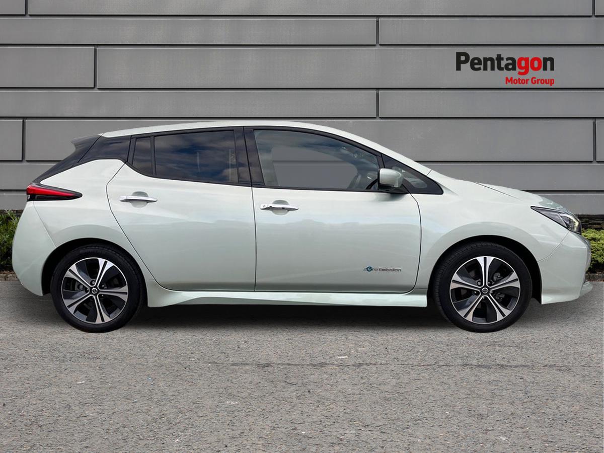 Used Nissan Leaf 2018 for sale - 76069899: Photo 13