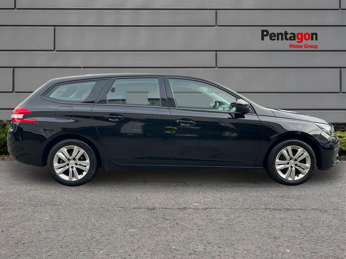 Used Peugeot 308 2018 for sale - 77038701: Photo 13