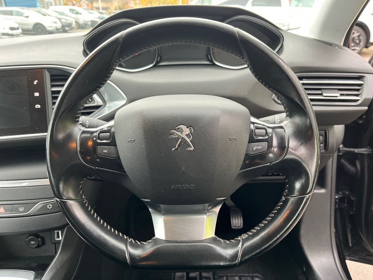 Used Peugeot 308 2018 for sale - 77038701: Photo 25