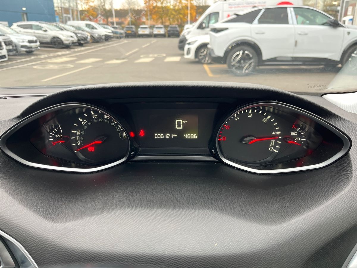Used Peugeot 308 2018 for sale - 77038701: Photo 26