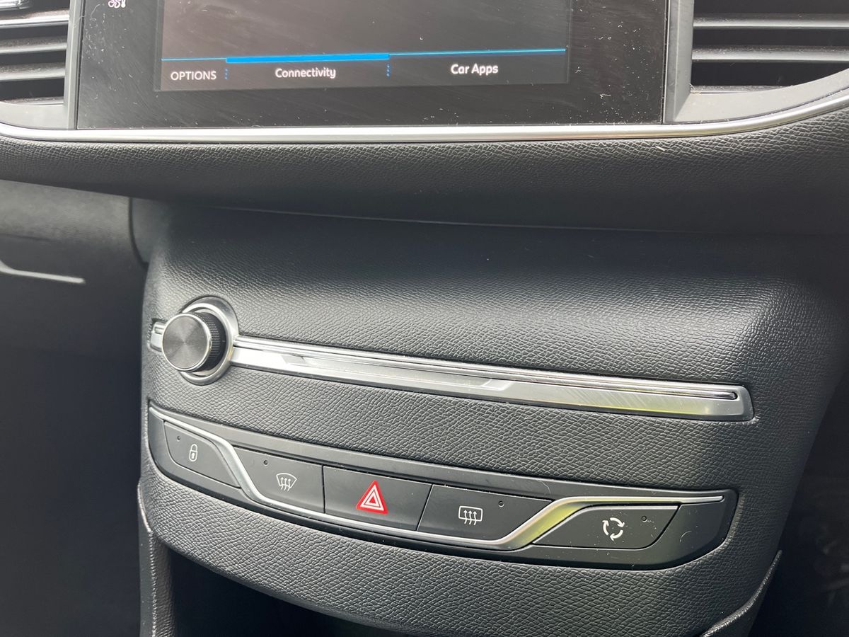 Used Peugeot 308 2018 for sale - 77038701: Photo 30