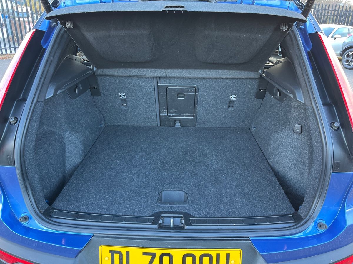 Used Volvo XC40 2021 for sale - 76650900: Photo 11