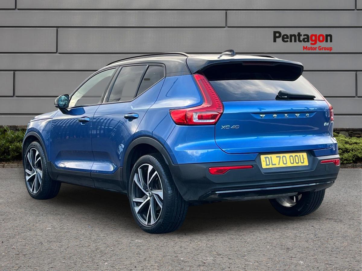 Used Volvo XC40 2021 for sale - 76650900: Photo 2