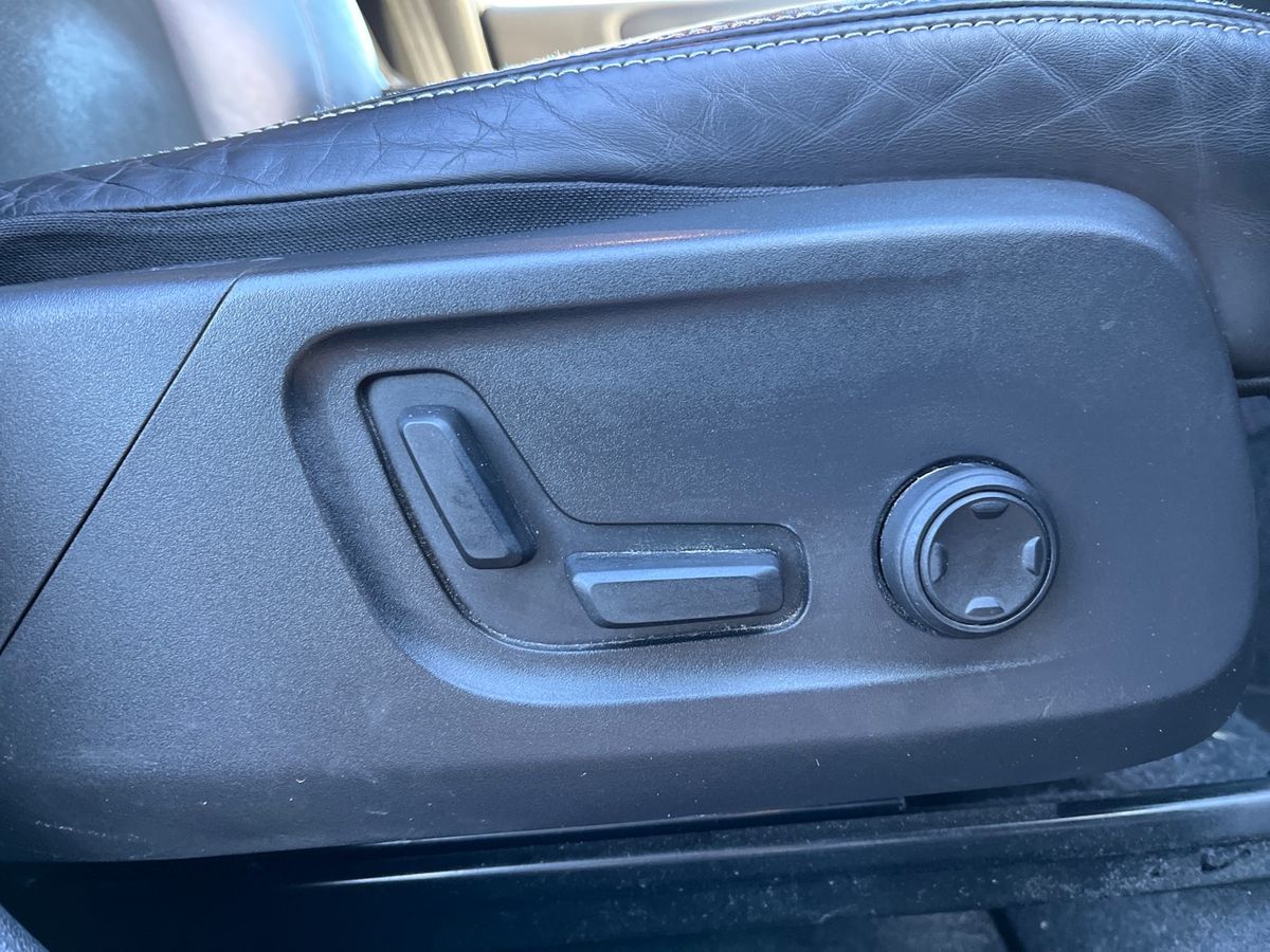 Used Volvo XC40 2021 for sale - 76650900: Photo 25