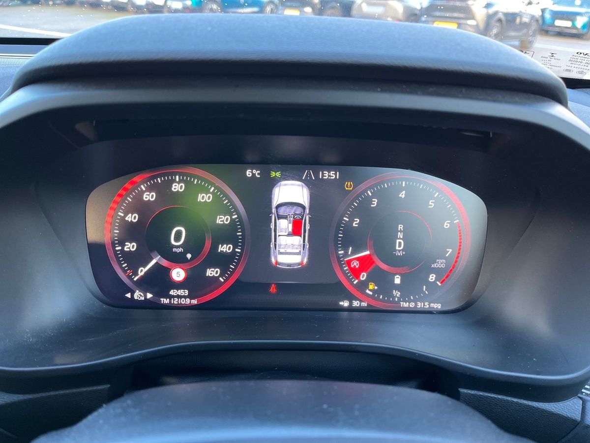 Used Volvo XC40 2021 for sale - 76650900: Photo 27