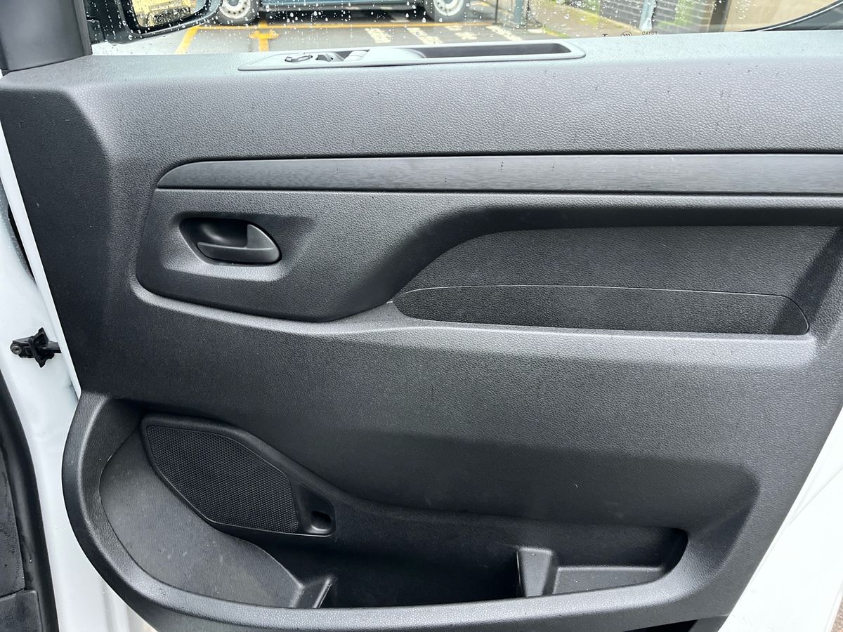 Used Peugeot Expert 2025 for sale - 76536480: Photo 21