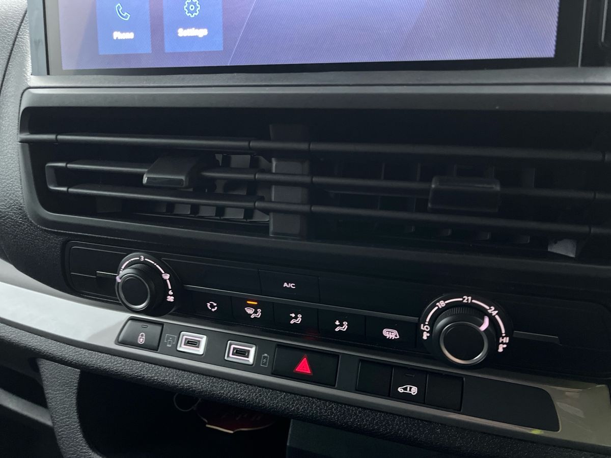 Used Peugeot Expert 2025 for sale - 76536480: Photo 29