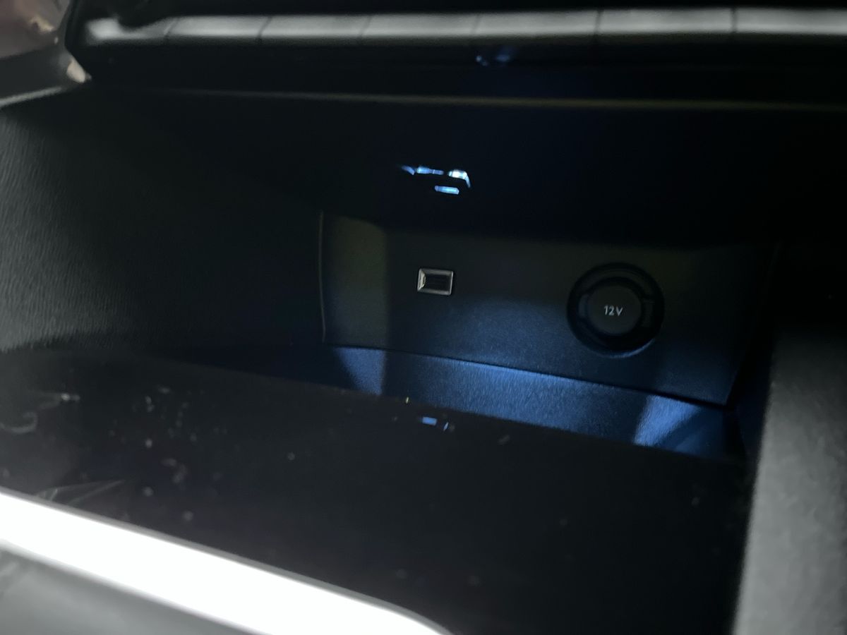 Used Peugeot 3008 2022 for sale - 76831336: Photo 32