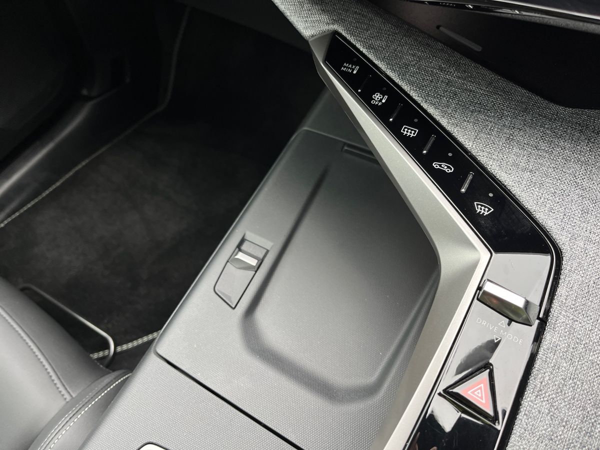 Used Peugeot 3008 2025 for sale - 76186187: Photo 32