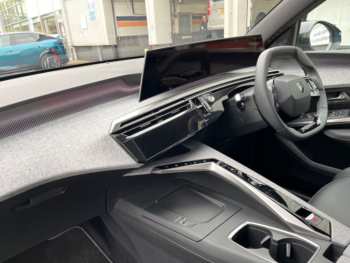 Used Peugeot 3008 2025 for sale - 76186187: Photo 8