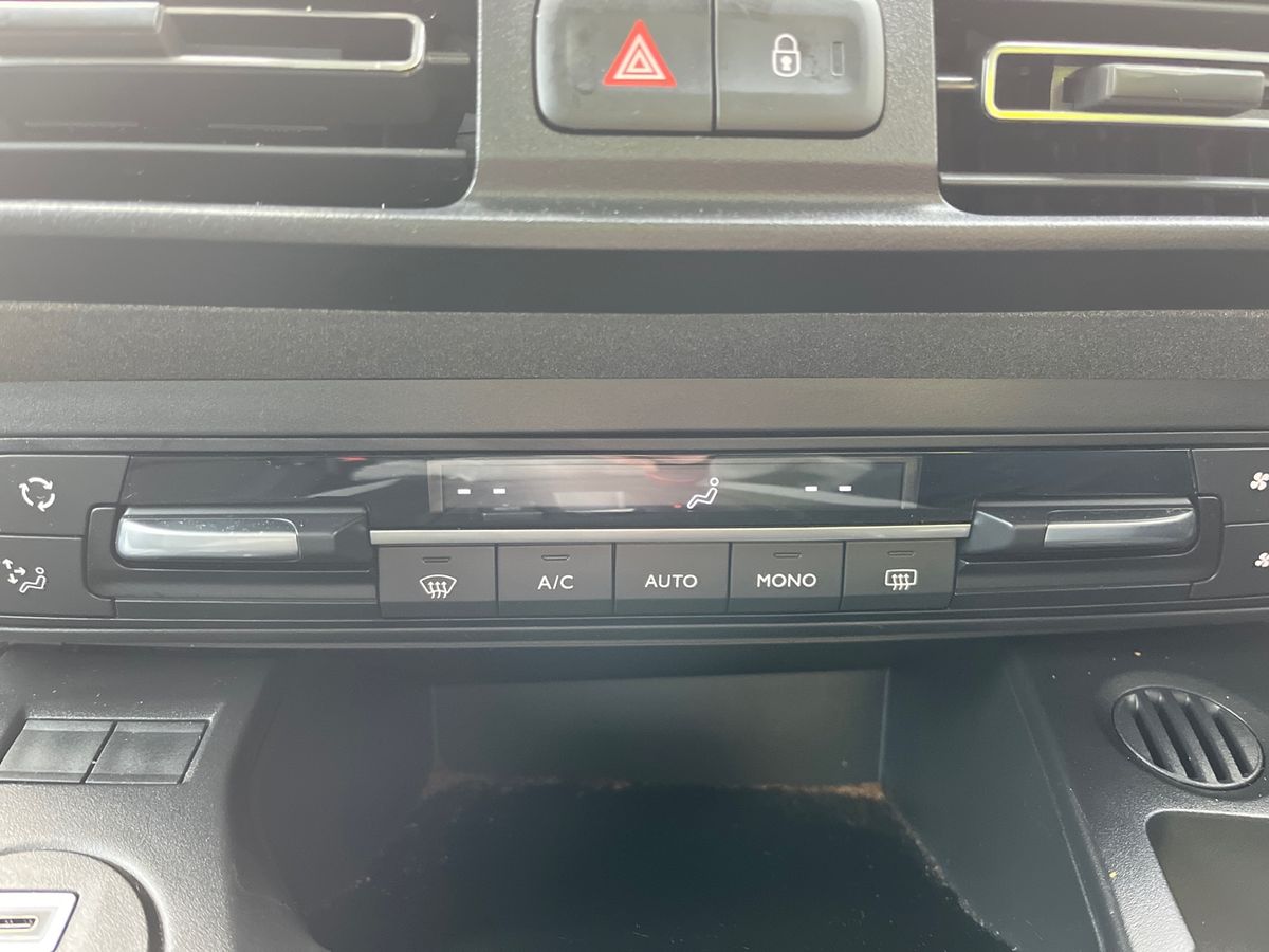 Used Peugeot Rifter 2025 for sale - 76875999: Photo 30