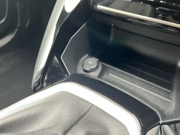 Used Peugeot 2008 2024 for sale - 75561129: Photo 32