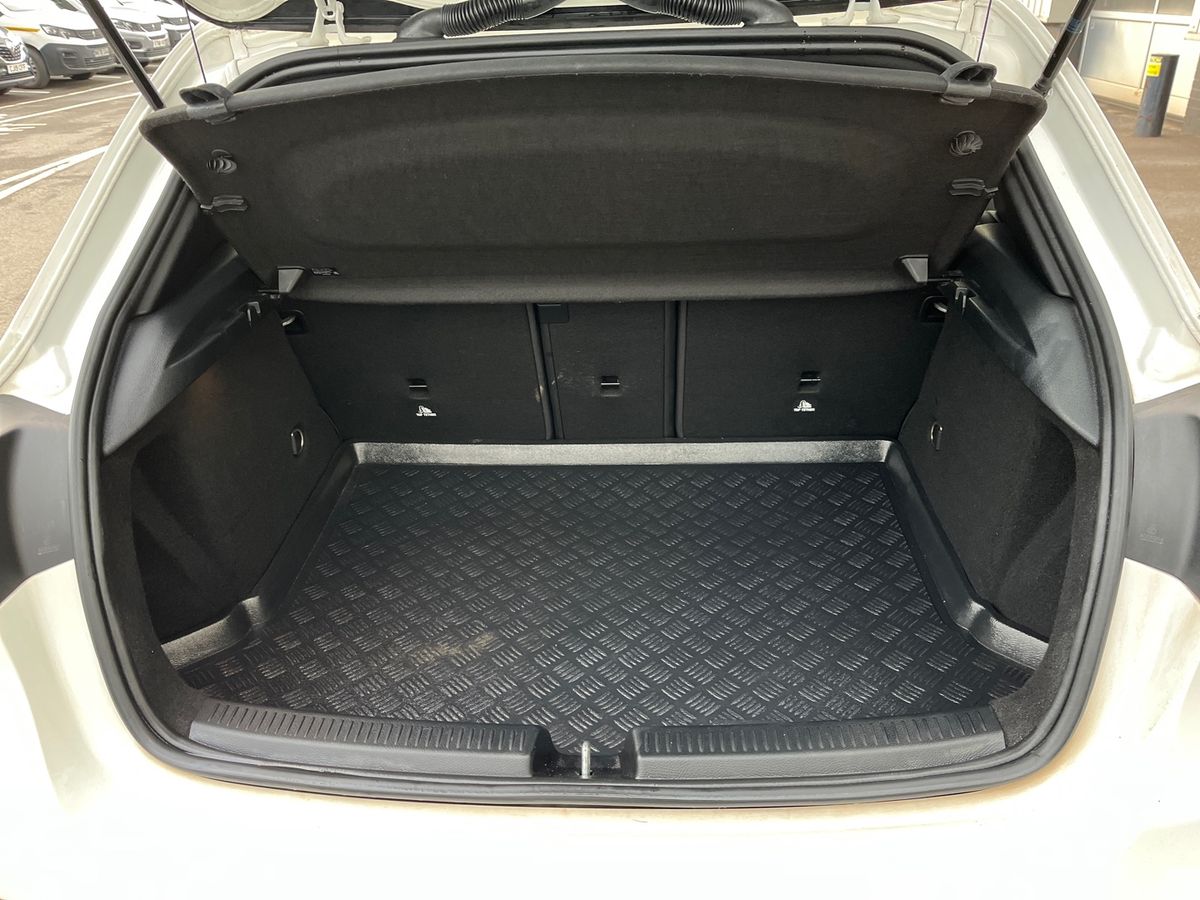 Used Mercedes-Benz A-Class 2019 for sale - 76968221: Photo 11