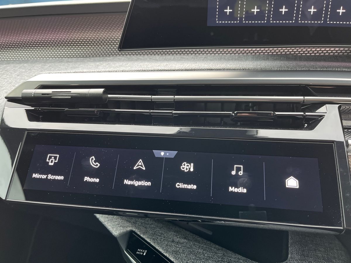 Used Peugeot 3008 2024 for sale - 76879205: Photo 30