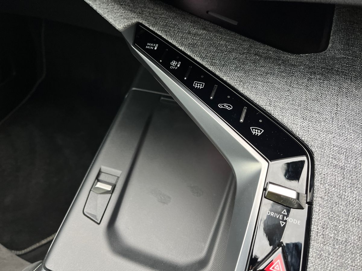 Used Peugeot 3008 2024 for sale - 76879205: Photo 31