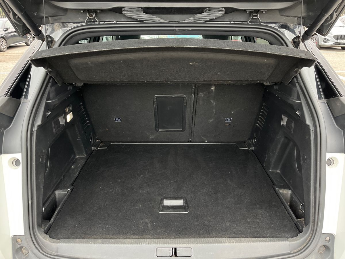 Used Peugeot 3008 2017 for sale - 77055029: Photo 11