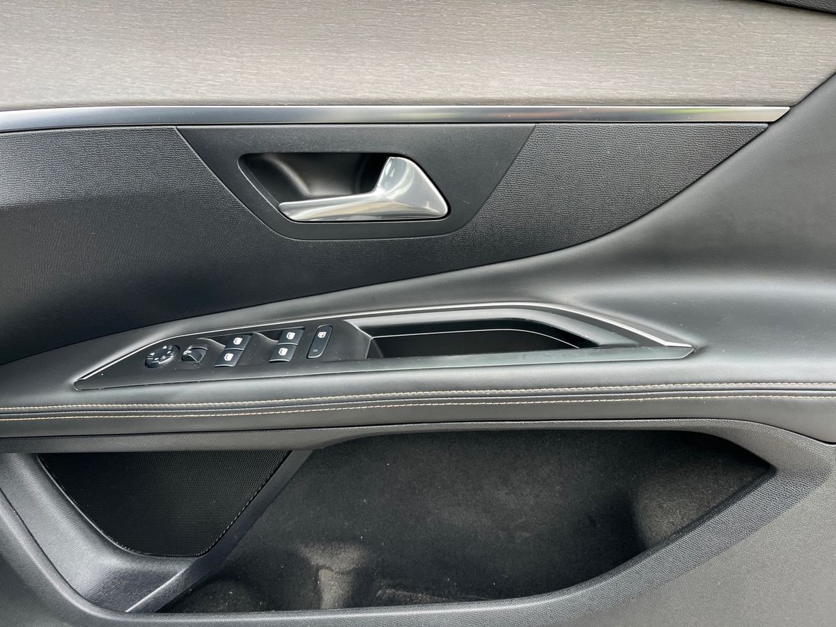 Used Peugeot 3008 2017 for sale - 77055029: Photo 25
