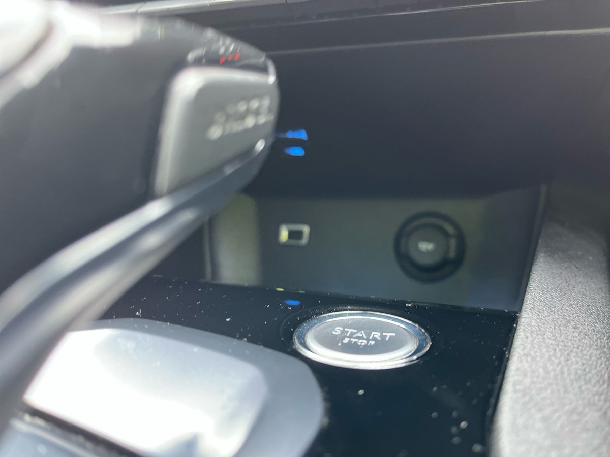 Used Peugeot 3008 2017 for sale - 77055029: Photo 33