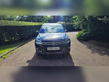 Used Volkswagen Tiguan 2015 for sale - 79010948: Photo