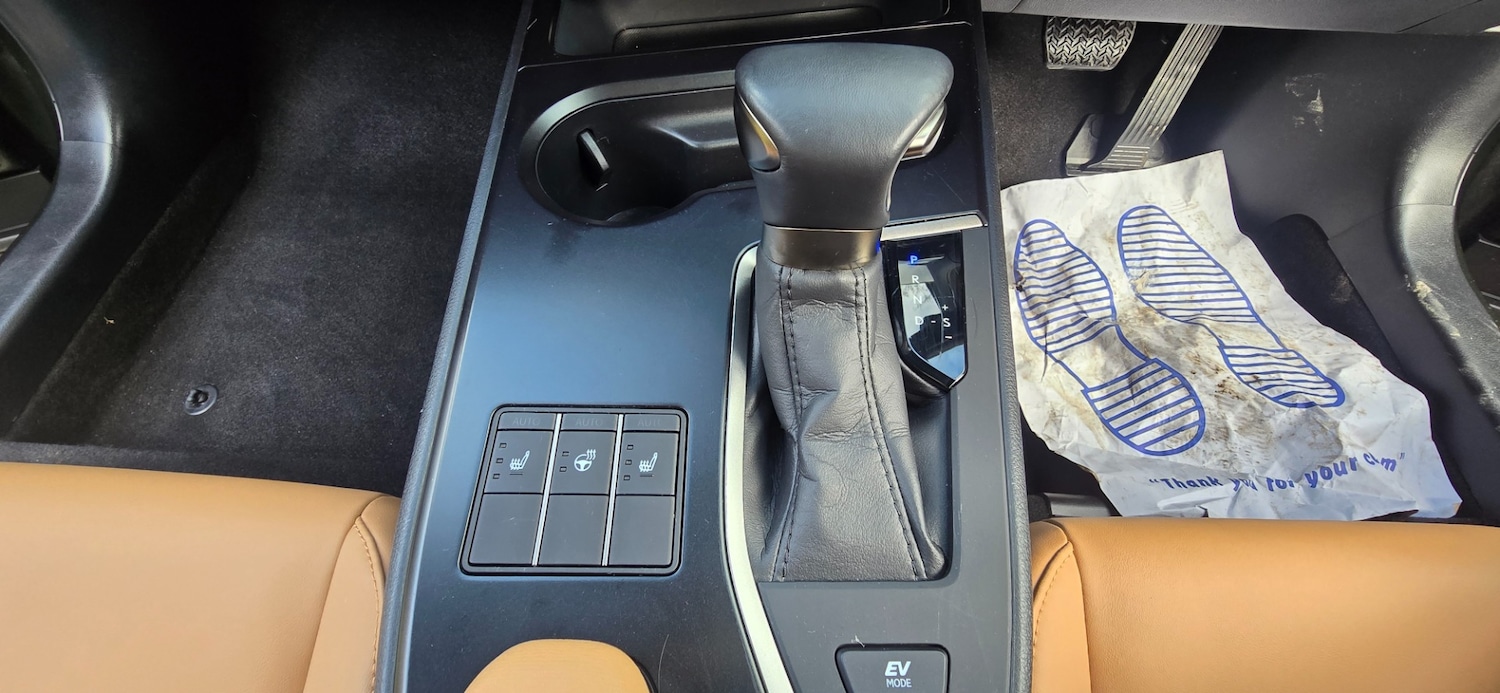 Used Lexus UX 2023 for sale - 77522299: Photo 44