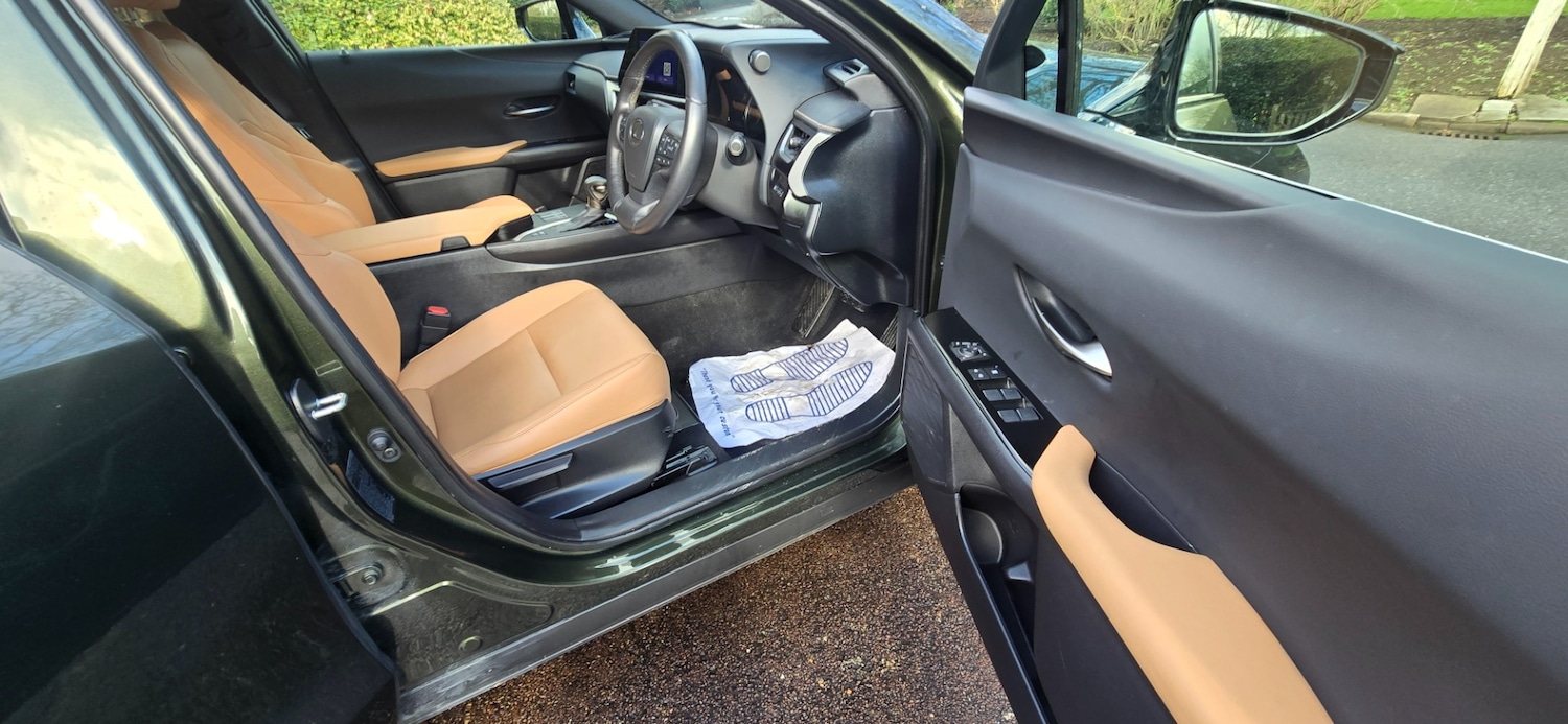 Used Lexus UX 2023 for sale - 77522299: Photo 9