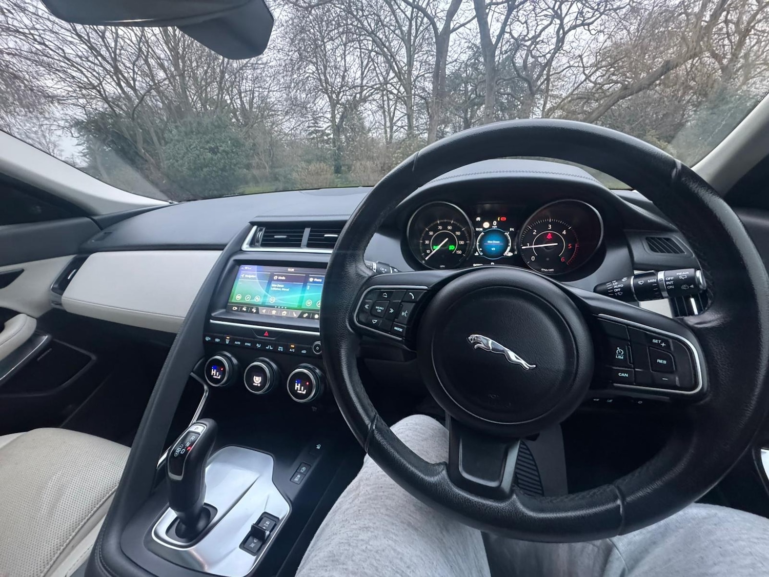 Used Jaguar E-Pace 2020 for sale - 77168364: Photo 30