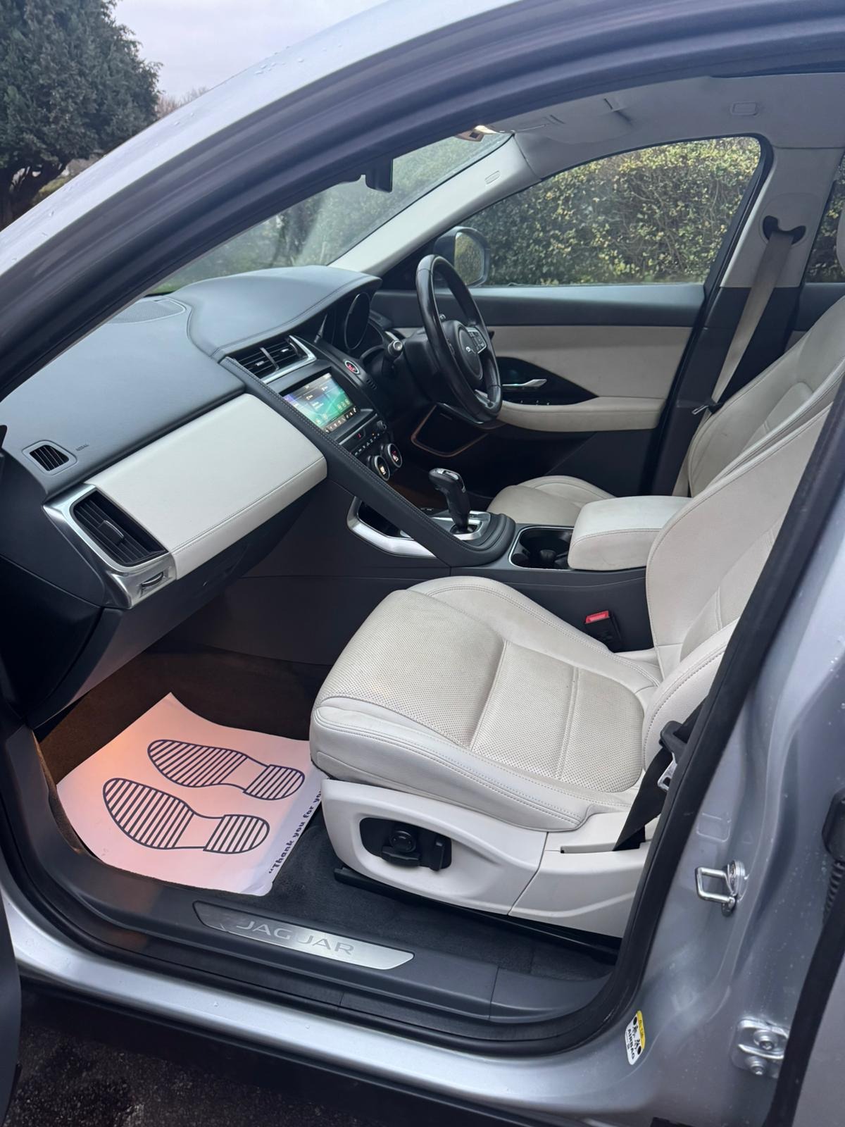 Used Jaguar E-Pace 2020 for sale - 77168364: Photo 32