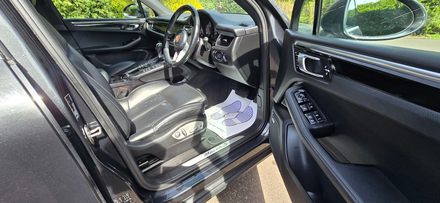 Used Porsche Macan 2018 for sale - 78209847: Photo 15