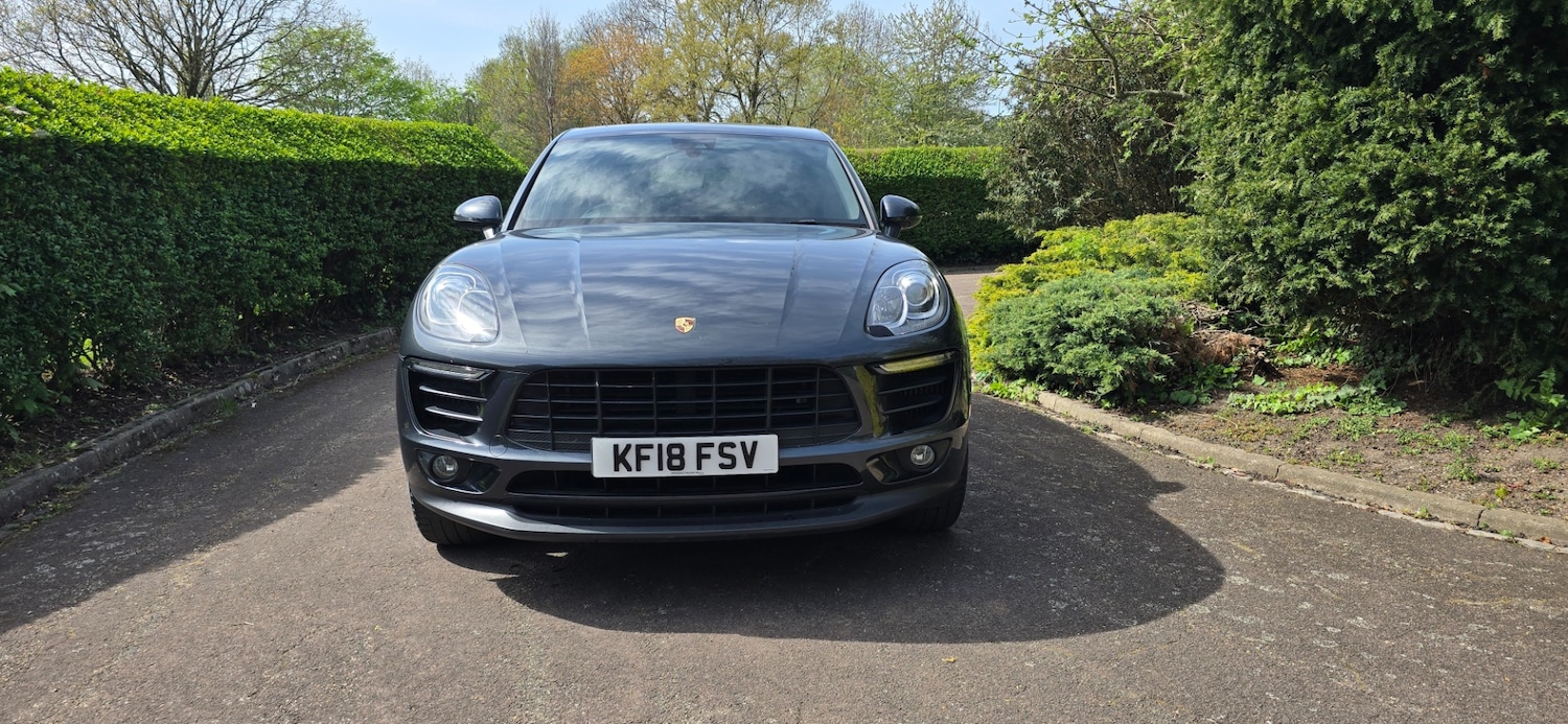 Used Porsche Macan 2018 for sale - 78209847: Photo 2