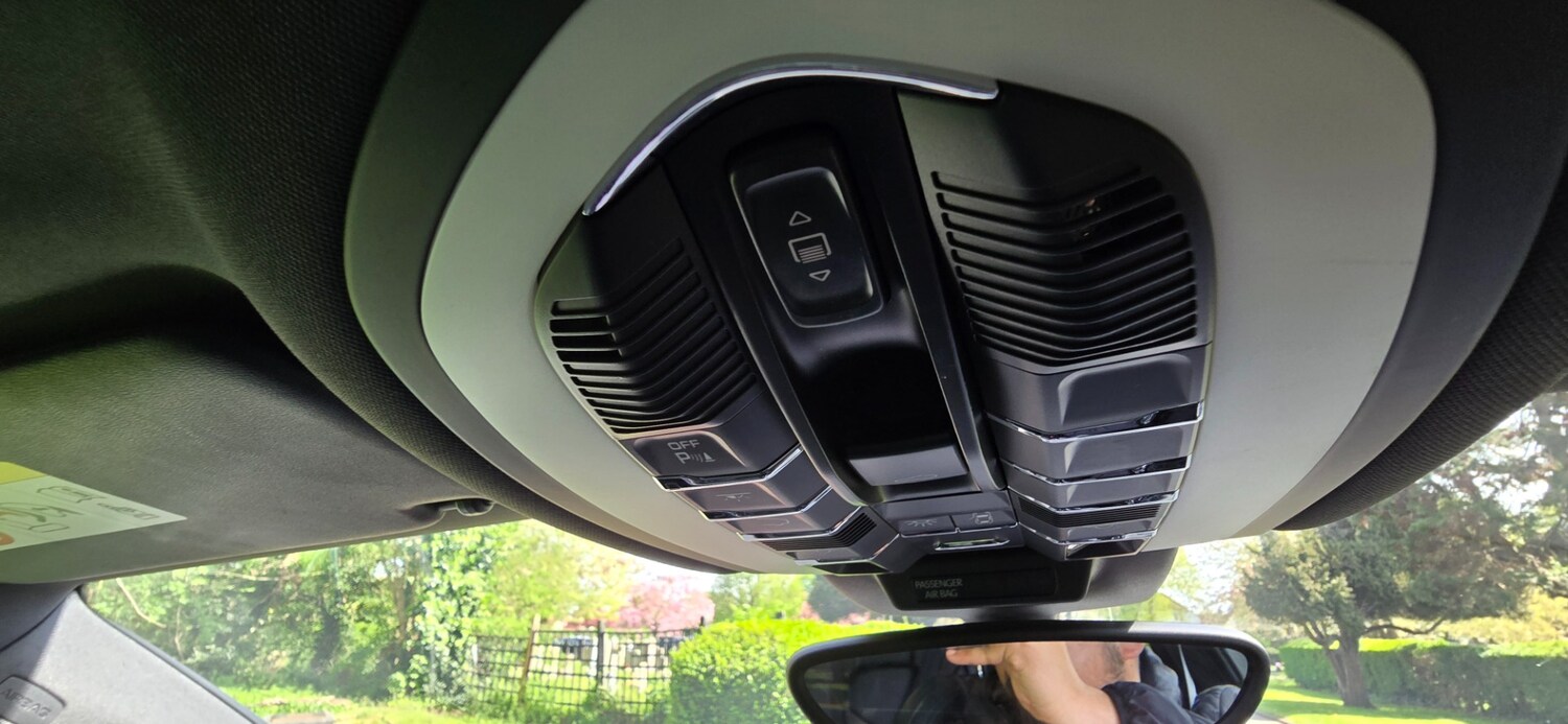 Used Porsche Macan 2018 for sale - 78209847: Photo 23