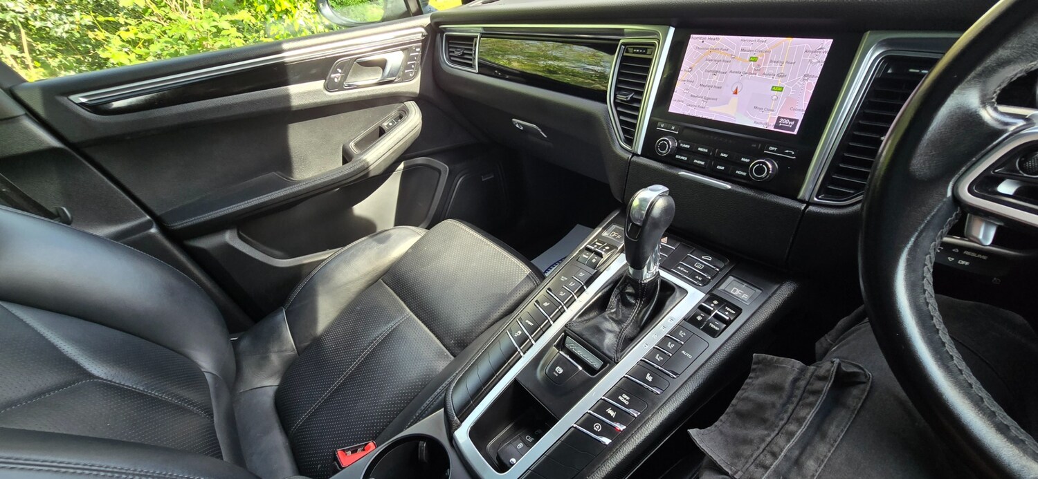 Used Porsche Macan 2018 for sale - 78209847: Photo 24