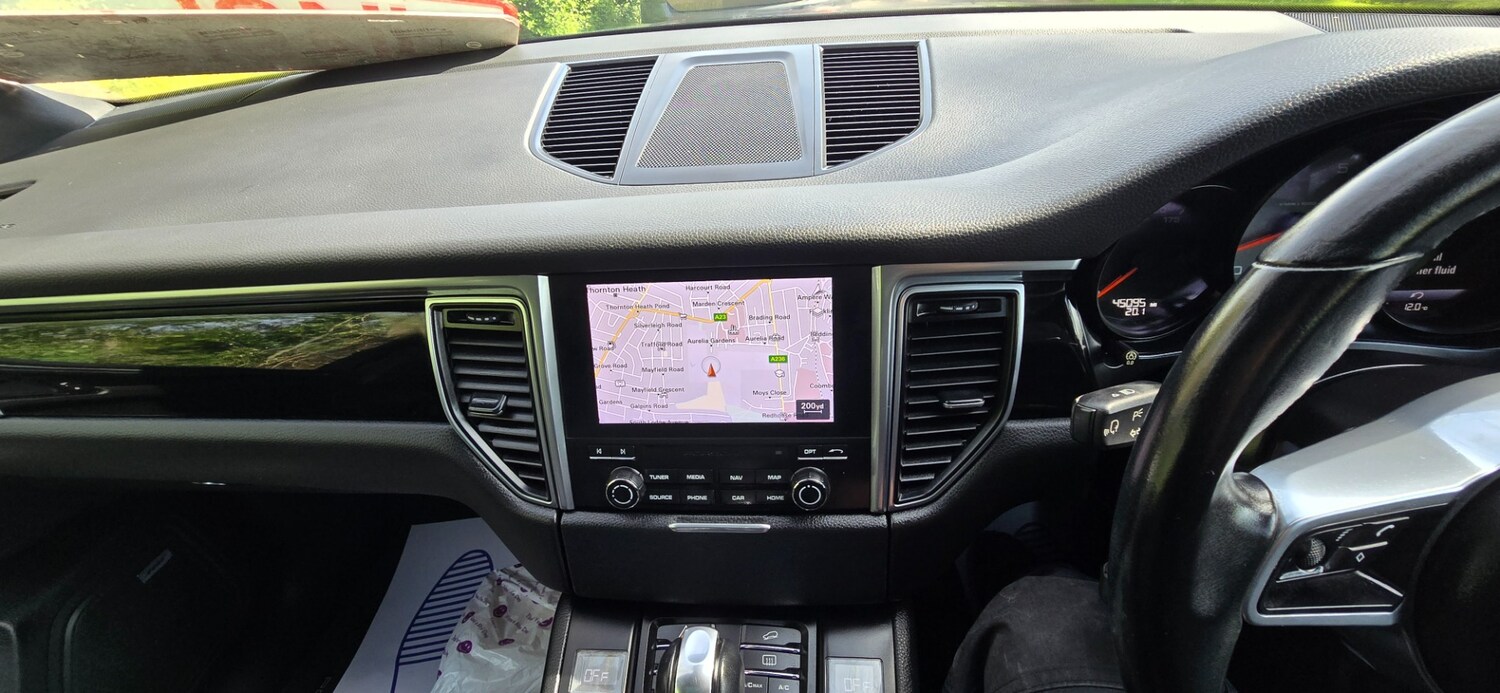 Used Porsche Macan 2018 for sale - 78209847: Photo 25