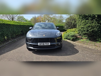 Used Porsche Macan 2018 for sale - 78209847: Photo