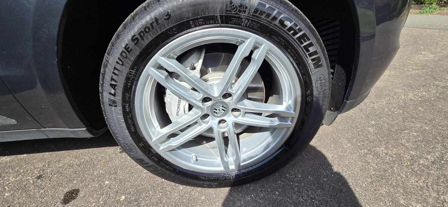 Used Porsche Macan 2018 for sale - 78209847: Photo 32