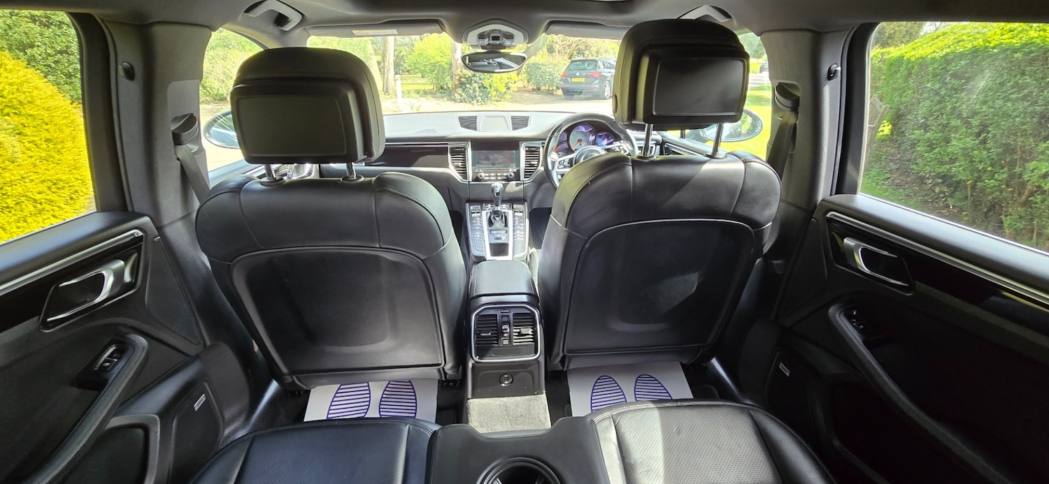 Used Porsche Macan 2018 for sale - 78209847: Photo 50